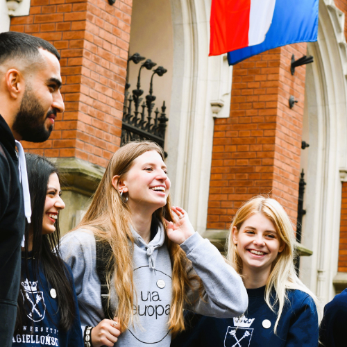 Students in front of the university building